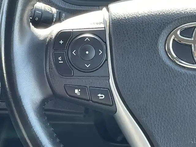 トヨタ ヴォクシー ZS 煌 宮城県 2015(平27)年 14.4万km ブラック (株)IDOMが運営する【じしゃロン仙台店】の自社ローン専用車両になりますこちらは現金またはオートローンご利用時の価格です。自社ローンご希望の方は別途その旨お申付け下さい/両側パワースライドドア/メモリナビ/後席モニター/フルセグ/Bluetooth/バックカメラ/CD/DVD/ビルトインETC/前後ドラレコ/ASSURAレーダー/LEDヘッドライト/純正16インチAW