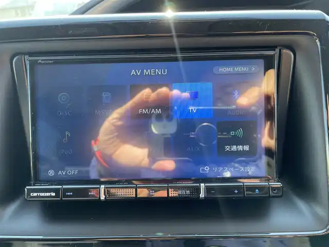 トヨタ ヴォクシー ZS 煌 宮城県 2015(平27)年 14.4万km ブラック (株)IDOMが運営する【じしゃロン仙台店】の自社ローン専用車両になりますこちらは現金またはオートローンご利用時の価格です。自社ローンご希望の方は別途その旨お申付け下さい/両側パワースライドドア/メモリナビ/後席モニター/フルセグ/Bluetooth/バックカメラ/CD/DVD/ビルトインETC/前後ドラレコ/ASSURAレーダー/LEDヘッドライト/純正16インチAW