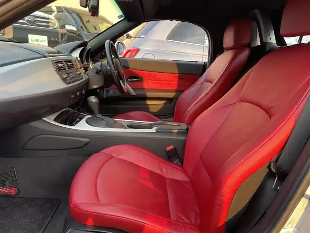 ＢＭＷ Ｚ４ ロードスター 2．5i 和歌山県 2006(平18)年 2.6万km チタンシルバーM 赤レザーシート/前席シートヒーター/HIDヘッドライト/社外フロントリップスポイラー/社外18インチアルミホイール/社外マフラー/ETC