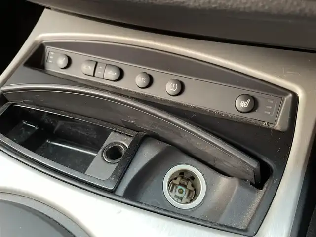 ＢＭＷ Ｚ４ ロードスター 2．5i 和歌山県 2006(平18)年 2.6万km チタンシルバーM 赤レザーシート/前席シートヒーター/HIDヘッドライト/社外フロントリップスポイラー/社外18インチアルミホイール/社外マフラー/ETC