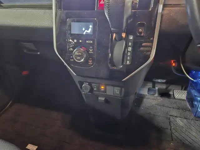 ダイハツ トール カスタムG SAⅡ 兵庫県 2017(平29)年 5.6万km レーザーブルークリスタルシャイン コンフォートパック/パノラマモニター/4WD/アルパインナビ/フルセグTV/両側パワースライドドア/ビルトインETC/クルーズコントロール/スマートアシストII/・衝突被害軽減ブレーキ/・車線逸脱警報/・誤発進抑制機能/LEDヘッドランプ/革巻きステアリング/ステアリングスイッチ/前席シートヒーター/純正14インチアルミホイール/スマートキー/プッシュエンジンスタート/禁煙車