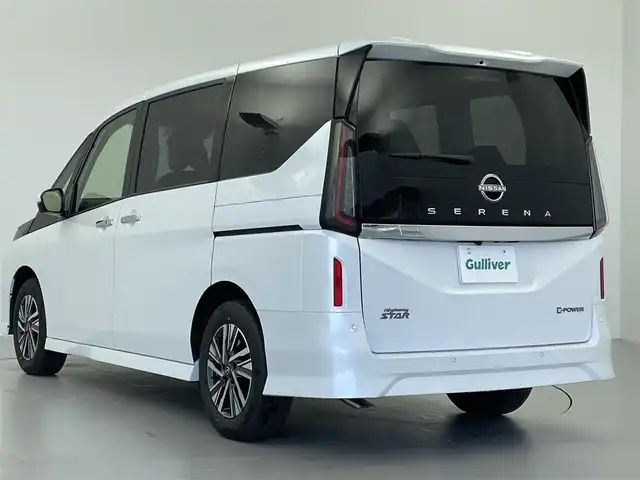 日産 セレナ e－パワー ハイウェイスター V 岐阜県 2025(令7)年 0.1万km未満 白 未使用車/純正12.3インチナビ/デジタルインナーミラー/AUTOハイビーム/両側パワースライドドア/USB(タイプA/C)/革ステアリング/ステアリングリモコン/レーダークルーズコントロール/LEDヘッドライト/スマートキー/プッシュスタート/スペアキー