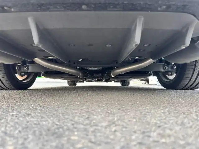 レクサス ＩＳ 300h Fスポーツ 宮城県 2017(平29)年 6.5万km グラファイトブラックガラスフレーク セーフティシステムプラス/・プリクラッシュセーフティ/・レーンディパーチャーアラート/・オートマチックハイビーム/・レーダークルーズコントロール/純正ナビ/・CD/DVD/・Bluetooth/・フルセグTV/・音楽録音機能/バックモニター/ビルトインETC2.0/ドライブレコーダー/ハーフレザーシート/シートヒーター/パワーシート/革巻きステアリング/ステアリングスイッチ/パドルシフト/MTモード付AT/LEDヘッドランプ/LEDデイライト/オートライト/電動格納ミラー/純正18インチAW/純正フロアマット/W/サイド/ニー/カーテンエアバッグ