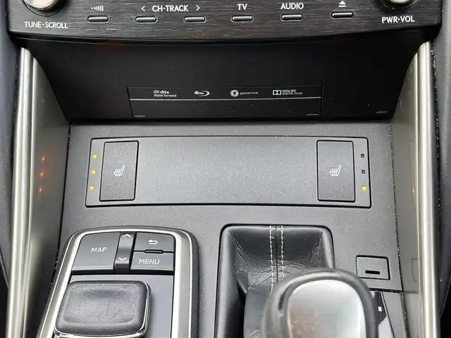 レクサス ＩＳ 300h Fスポーツ 宮城県 2017(平29)年 6.5万km グラファイトブラックガラスフレーク セーフティシステムプラス/・プリクラッシュセーフティ/・レーンディパーチャーアラート/・オートマチックハイビーム/・レーダークルーズコントロール/純正ナビ/・CD/DVD/・Bluetooth/・フルセグTV/・音楽録音機能/バックモニター/ビルトインETC2.0/ドライブレコーダー/ハーフレザーシート/シートヒーター/パワーシート/革巻きステアリング/ステアリングスイッチ/パドルシフト/MTモード付AT/LEDヘッドランプ/LEDデイライト/オートライト/電動格納ミラー/純正18インチAW/純正フロアマット/W/サイド/ニー/カーテンエアバッグ