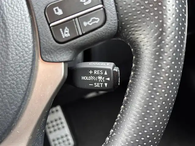 レクサス ＩＳ 300h Fスポーツ 宮城県 2017(平29)年 6.5万km グラファイトブラックガラスフレーク セーフティシステムプラス/・プリクラッシュセーフティ/・レーンディパーチャーアラート/・オートマチックハイビーム/・レーダークルーズコントロール/純正ナビ/・CD/DVD/・Bluetooth/・フルセグTV/・音楽録音機能/バックモニター/ビルトインETC2.0/ドライブレコーダー/ハーフレザーシート/シートヒーター/パワーシート/革巻きステアリング/ステアリングスイッチ/パドルシフト/MTモード付AT/LEDヘッドランプ/LEDデイライト/オートライト/電動格納ミラー/純正18インチAW/純正フロアマット/W/サイド/ニー/カーテンエアバッグ