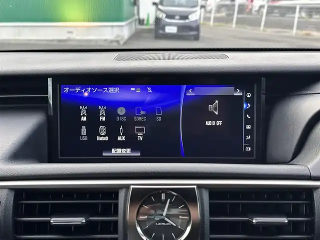 レクサス ＩＳ 300h Fスポーツ 宮城県 2017(平29)年 6.5万km グラファイトブラックガラスフレーク セーフティシステムプラス/・プリクラッシュセーフティ/・レーンディパーチャーアラート/・オートマチックハイビーム/・レーダークルーズコントロール/純正ナビ/・CD/DVD/・Bluetooth/・フルセグTV/・音楽録音機能/バックモニター/ビルトインETC2.0/ドライブレコーダー/ハーフレザーシート/シートヒーター/パワーシート/革巻きステアリング/ステアリングスイッチ/パドルシフト/MTモード付AT/LEDヘッドランプ/LEDデイライト/オートライト/電動格納ミラー/純正18インチAW/純正フロアマット/W/サイド/ニー/カーテンエアバッグ