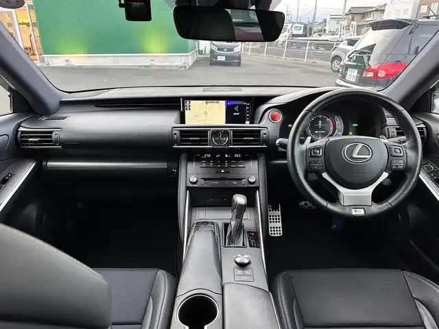 レクサス ＩＳ 300h Fスポーツ 宮城県 2017(平29)年 6.5万km グラファイトブラックガラスフレーク セーフティシステムプラス/・プリクラッシュセーフティ/・レーンディパーチャーアラート/・オートマチックハイビーム/・レーダークルーズコントロール/純正ナビ/・CD/DVD/・Bluetooth/・フルセグTV/・音楽録音機能/バックモニター/ビルトインETC2.0/ドライブレコーダー/ハーフレザーシート/シートヒーター/パワーシート/革巻きステアリング/ステアリングスイッチ/パドルシフト/MTモード付AT/LEDヘッドランプ/LEDデイライト/オートライト/電動格納ミラー/純正18インチAW/純正フロアマット/W/サイド/ニー/カーテンエアバッグ