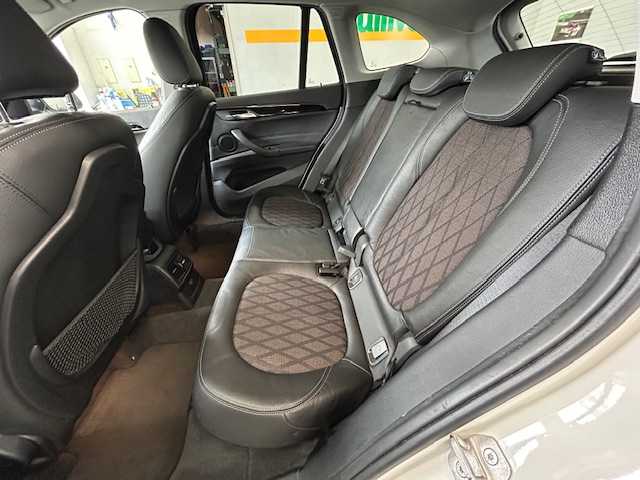 ＢＭＷ Ｘ１ xDrive 18d xライン 宮城県 2018(平30)年 9.7万km ミネラルホワイト ワンオーナー/4WD/ルーフレール/メーカーHDDナビ/バックカメラ/パワーバックドア/シートヒーター/純正アルミ夏タイヤR18/社外アルミ冬タイヤR17/純正フロアマット/ETC/ドライブレコーダー/コーナーセンサー/ダブル・サイドエアバッグ/パーキングアシスト/レーンアシスト/プッシュスタート/取扱説明書/保証書