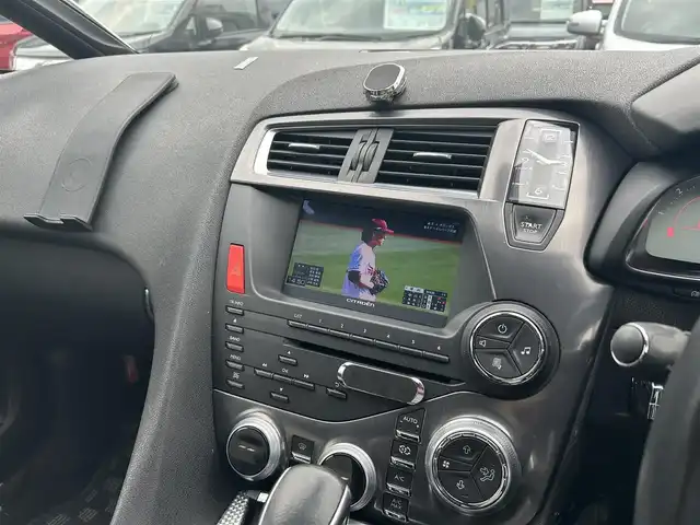 シトロエン ＤＳ５ ホワイトメロディ 島根県 2015(平27)年 8.7万km ブランナクレ 純正オーディオ/（Ｂｌｕｅｔｏｏｔｈ/ＣＤ/ＡＵＸ/AM・FMラジオ）/ＥＴＣ/バックカメラ/レザーシート/前後コーナーセンサー/コックピットルーフ/パワーシート/温度調整機能付きシートヒーター/自動防眩ミラー/ヘッドアップディスプレイ/アクティブランバーサポート