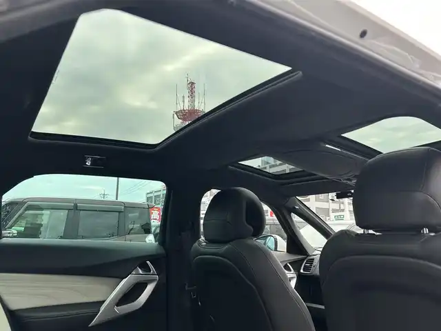 シトロエン ＤＳ５ ホワイトメロディ 島根県 2015(平27)年 8.7万km ブランナクレ 純正オーディオ/（Ｂｌｕｅｔｏｏｔｈ/ＣＤ/ＡＵＸ/AM・FMラジオ）/ＥＴＣ/バックカメラ/レザーシート/前後コーナーセンサー/コックピットルーフ/パワーシート/温度調整機能付きシートヒーター/自動防眩ミラー/ヘッドアップディスプレイ/アクティブランバーサポート