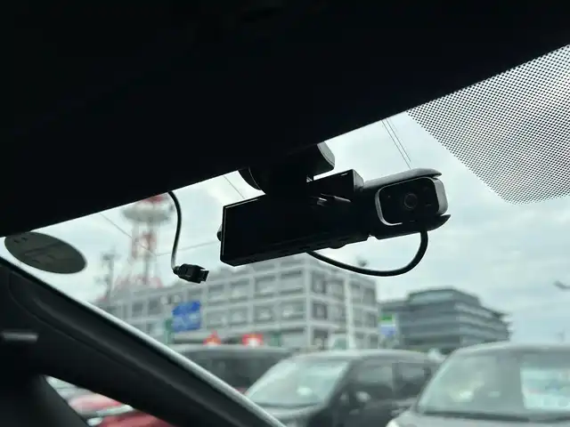 シトロエン ＤＳ５ ホワイトメロディ 島根県 2015(平27)年 8.7万km ブランナクレ 純正オーディオ/（Ｂｌｕｅｔｏｏｔｈ/ＣＤ/ＡＵＸ/AM・FMラジオ）/ＥＴＣ/バックカメラ/レザーシート/前後コーナーセンサー/コックピットルーフ/パワーシート/温度調整機能付きシートヒーター/自動防眩ミラー/ヘッドアップディスプレイ/アクティブランバーサポート