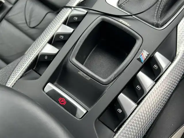 シトロエン ＤＳ５ ホワイトメロディ 島根県 2015(平27)年 8.7万km ブランナクレ 純正オーディオ/（Ｂｌｕｅｔｏｏｔｈ/ＣＤ/ＡＵＸ/AM・FMラジオ）/ＥＴＣ/バックカメラ/レザーシート/前後コーナーセンサー/コックピットルーフ/パワーシート/温度調整機能付きシートヒーター/自動防眩ミラー/ヘッドアップディスプレイ/アクティブランバーサポート