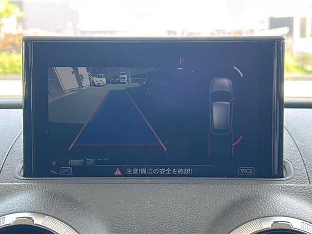 アウディ Ａ３ スポーツバック 1．4 TFSI 愛知県 2017(平29)年 9.6万km コスモスブルーM 純正ナビ/フルセグTV・CD・DVD・Bluetooth・SD/バックカメラ/クルーズコントロール/パークトロニック/2.0ETC/スマートキー/プッシュスタート/ステアリングスイッチ/電動格納ミラー/アイドリングストップ/ドライバーアシスト/ISOFIX/横滑り防止装置/純正フロアマット/保証書/取扱説明書/スペアキー