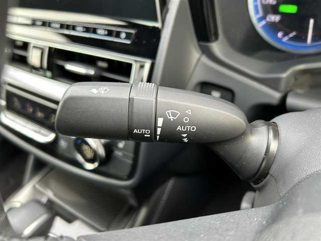 トヨタ クラウン ハイブリッド RS 島根県 2021(令3)年 9.3万km プレシャスホワイトパール 後期型/純正ナビ/CD/DVD/DTV/Bluetooth/バックカメラ/レーダークルーズコントロール/LEDオートライト/オートハイビーム/クリアランスソナー /BSM/ハーフレザー調シート/シートヒーター /パワーシート/ステアリングスイッチ/スマートキー/プッシュスタート /純正フロアマット/ドアバイザー/ビルトインETC