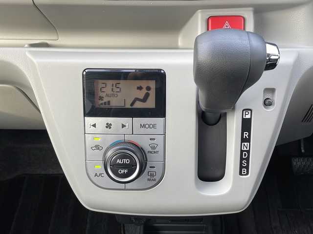 トヨタ ピクシスエポック G SAⅢ 山口県 2021(令3)年 2.3万km ブライトシルバーM 純正SDナビ【NSZT-W68T】/　Bluetooth、CD・DVD、AM・FM/フルセグテレビ/前後ドライブレコーダー【SN-TW83】/シートヒーター【D＋N席】/スマートキー/スペアキー/プッシュスタート/コーナーセンサー/アイドリングストップ/純正フロアマット/純正14インチアルミホイール/純正LEDヘッドライト/オートマチックハイビーム/アイドリングストップ/パーキングアシスト/盗難防止装置/衝突被害軽減システム