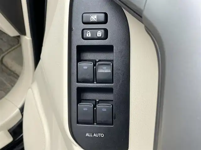 トヨタ ランドクルーザー プラド TX Lパッケージ 愛知県 2022(令4)年 1.8万km アティチュードブラックマイカ メーカー9型ＤＡナビ/ETC2.0/全方位カメラ/ベージュ内装/本革シート/パワーシート/7人乗り/サンルーフ/ルーフレール/19インチアルミホイール/スペアタイヤ/BSM/レーダークルーズコントロール/禁煙車