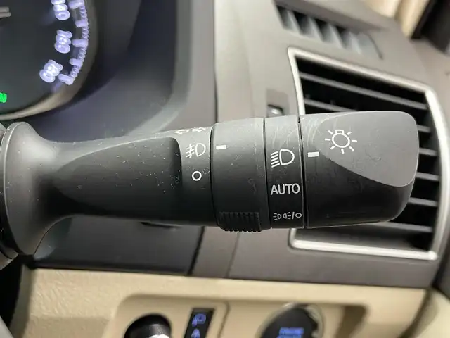 トヨタ ランドクルーザー プラド TX Lパッケージ 愛知県 2022(令4)年 1.8万km アティチュードブラックマイカ メーカー9型ＤＡナビ/ETC2.0/全方位カメラ/ベージュ内装/本革シート/パワーシート/7人乗り/サンルーフ/ルーフレール/19インチアルミホイール/スペアタイヤ/BSM/レーダークルーズコントロール/禁煙車