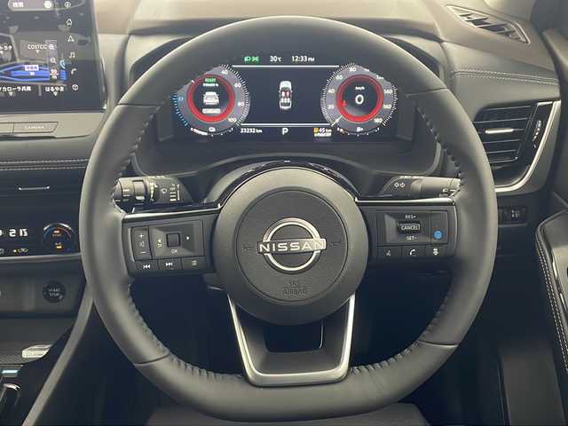 日産 エクストレイル X 兵庫県 2022(令4)年 2.4万km ブリリアントホワイトパール ・ワンオーナー/・NissanConnectナビゲーションシステム（地デジ内蔵）/・インテリジェントアラウンドビューモニター/・ビルトインETC2.0/・インテリジェントルームミラー/・前後ドライブレコーダー/・防水シート/・前席パワーシート/・運転席メモリ機能付き/・前席シートヒーター/・LEDヘッドライト/・NissanConnect専用車載通信ユニット/・USB電源ソケット/・100VAC電源（1500W）/・プロパイロット緊急停止支援システム/・SOSコール/・革巻きステアリング/・ハイビームアシスト/・インテリジェント エマージェンシーブレーキ/・踏み間違い衝突防止アシスト/・標識検知機能/・インテリジェント FCW（前方衝突予測警報）/・インテリジェント DA（ふらつき警報）/・インテリジェント LI （車線逸脱防止支援システム）/・LDW（車線逸脱警報）/・インテリジェント BSI（後側方衝突防止支援システム）/・BSW（後側方車両検知警報）/・RCTA（後退時車両検知警報