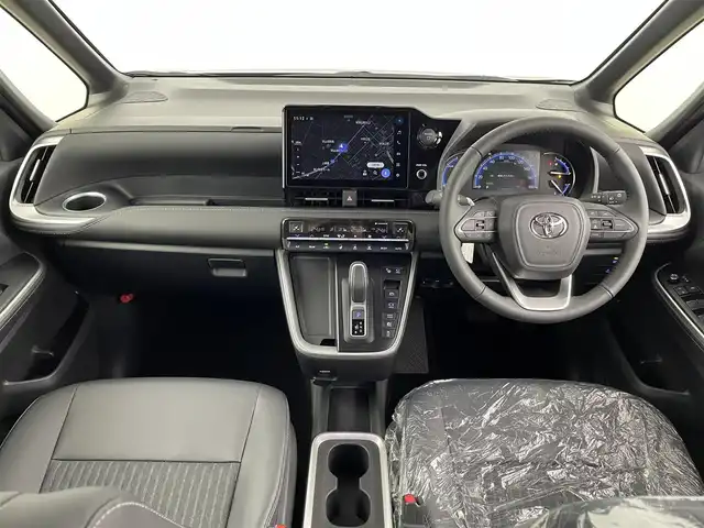 トヨタ ノア ハイブリッド S－Z 埼玉県 2025(令7)年 0.1万km未満 ブラック 登録済未使用車/トヨタセーフティセンス/両側パワースライドドア/純正メモリナビ/CD/DVD/Bluetooth/フルセグ/全方位カメラ/クルーズコントロール/ビルトインETC2.0/ハーフレザーシート/前席シートヒーター/プッシュスタート/スマートキー