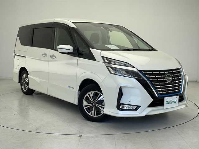 日産 セレナ e－パワー ハイウェイスター V 千葉県 2022(令4)年 3.5万km ブリリアントホワイトパール プロパイロット/エマージェンシーブレーキ/ロードサインアシスト/ブラインドスポットモニター/レーダークルーズコントロール/後側方支援/アラウンドビューカメラ/オートホールド/電動パーキングブレーキ/コーナーセンサー/純正１０インチナビ【CD DVD　BD　BT　DTV)/フリップダウンモニター/前方ドライブレコーダー/ETC/両側パワースライドドア/純正フロアマット