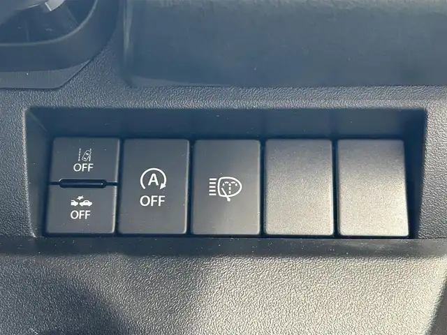 スズキ ジムニー XC 宮城県 2023(令5)年 1.3万km シフォンアイボリーM ワンオーナー/４WD/クルーズコントロール/車線逸脱警報システム/衝突被害軽減装置/ヒルディセントコントロール/ミラーヒーター/シートヒーター/ヘッドライトウォッシャー/オートライト/LEDライト/ETC/保証書/サマータイヤ純正AW（１７５/80R16）５ｍｍ