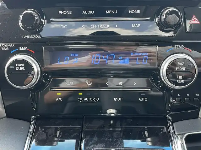 トヨタ アルファード S Cパッケージ 滋賀県 2020(令2)年 3.8万km ホワイトパールクリスタルシャイン 純正ディスプレイオーディオ/(BT/AM/FM)/サンルーフ/バックカメラ/ビルトインETC2.0/レザーシート/メモリ付きパワーシート/シートヒーター/エアーシート/ステアリングヒーター/デジタルインナーミラー/レーダークルーズコントロール/クリアランスソナー/ブラインドスポットモニター/三眼LEDオートライト/オートマチックハイビーム/レーンキープアシスト/スマートキー/スペアキー/プッシュスタート/純正フロアマット/スペアタイヤ