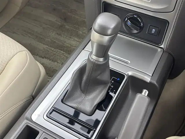 トヨタ ランドクルーザー プラド TX Lパッケージ 福井県 2023(令5)年 1.8万km ホワイトパールクリスタルシャイン 純正ディスプレイオーディオ/アラウンドビューモニター/スペアキー/サンルーフ/モデリスタエアロ（フロント＆リア）/純正１９インチＯＰアルミホイール/寒冷地仕様/ニュートラルベージュシート/シートヒーター＆ベンチレーション/ルーフレール/ドラレコ前後（SD欠）/保証書＆取説/純正ビルトインETC