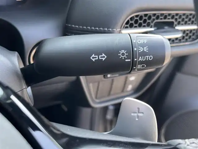 ホンダ ＺＲ－Ｖ ハイブリッド e:HEV Z 滋賀県 2023(令5)年 1.8万km スーパープラチナグレーメタリック ９インチホンダコネクトナビ/Bluetooth/フルセグTV/ホンダセンシング/渋滞追従機能付きアダプティブクルーズコントロール/車線維持支援システム/衝突被害軽減ブレーキ/路外逸脱抑制機能/標識認識機能/ブラインドスポットインフォメーション/パーキングセンサーシステム/後退出庫サポート/BOSEスピーカー/パドルシフト/全方位カメラ/純正ETC2.0/ワイヤレス充電/オートホールド/パワーシート/シートヒーター/ステアリングヒーター/パワーバックドア/LEDヘッドライト