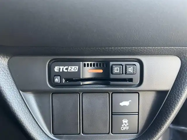 ホンダ ＺＲ－Ｖ ハイブリッド e:HEV Z 滋賀県 2023(令5)年 1.8万km スーパープラチナグレーメタリック ９インチホンダコネクトナビ/Bluetooth/フルセグTV/ホンダセンシング/渋滞追従機能付きアダプティブクルーズコントロール/車線維持支援システム/衝突被害軽減ブレーキ/路外逸脱抑制機能/標識認識機能/ブラインドスポットインフォメーション/パーキングセンサーシステム/後退出庫サポート/BOSEスピーカー/パドルシフト/全方位カメラ/純正ETC2.0/ワイヤレス充電/オートホールド/パワーシート/シートヒーター/ステアリングヒーター/パワーバックドア/LEDヘッドライト
