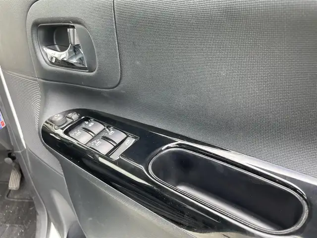 ダイハツ ムーヴ キャンバス X メイクアップ SA Ⅲ 埼玉県 2018(平30)年 11.7万km パールホワイトⅢ/スムースグレーマイカメタリック 2トーン (株)IDOMが運営する【じしゃロン鳩ヶ谷店】の自社ローン専用車両になりますこちらは現金またはオートローンご利用時の価格です。自社ローンご希望の方は別途その旨お申付け下さい/登録時122182km/両側スライドドア/純正SDナビ（NMZK-W68D）/  AM/FM/CD/DVD/MSV(SD)/BT/フルセグTV/バックカメラ/ETC/スマートアシスト3/　衝突回避支援ブレーキ機能/　車線逸脱警報機能/　誤発信抑制機能/　先行車発進お知らせ機能/　オートハイビーム/プッシュスタート/スマートキーx2/LEDヘッドライト/　オートライト/フォグランプ/後席ロールサンシェード/電動格納ミラー/ドアバイザー/純正フロアマット/取扱説明書
