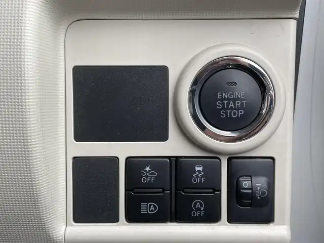 ダイハツ ムーヴ キャンバス X メイクアップ SA Ⅲ 埼玉県 2018(平30)年 11.7万km パールホワイトⅢ/スムースグレーマイカメタリック 2トーン (株)IDOMが運営する【じしゃロン鳩ヶ谷店】の自社ローン専用車両になりますこちらは現金またはオートローンご利用時の価格です。自社ローンご希望の方は別途その旨お申付け下さい/登録時122182km/両側スライドドア/純正SDナビ（NMZK-W68D）/  AM/FM/CD/DVD/MSV(SD)/BT/フルセグTV/バックカメラ/ETC/スマートアシスト3/　衝突回避支援ブレーキ機能/　車線逸脱警報機能/　誤発信抑制機能/　先行車発進お知らせ機能/　オートハイビーム/プッシュスタート/スマートキーx2/LEDヘッドライト/　オートライト/フォグランプ/後席ロールサンシェード/電動格納ミラー/ドアバイザー/純正フロアマット/取扱説明書