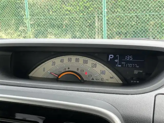 ダイハツ ムーヴ キャンバス X メイクアップ SA Ⅲ 埼玉県 2018(平30)年 11.7万km パールホワイトⅢ/スムースグレーマイカメタリック 2トーン (株)IDOMが運営する【じしゃロン鳩ヶ谷店】の自社ローン専用車両になりますこちらは現金またはオートローンご利用時の価格です。自社ローンご希望の方は別途その旨お申付け下さい/登録時122182km/両側スライドドア/純正SDナビ（NMZK-W68D）/  AM/FM/CD/DVD/MSV(SD)/BT/フルセグTV/バックカメラ/ETC/スマートアシスト3/　衝突回避支援ブレーキ機能/　車線逸脱警報機能/　誤発信抑制機能/　先行車発進お知らせ機能/　オートハイビーム/プッシュスタート/スマートキーx2/LEDヘッドライト/　オートライト/フォグランプ/後席ロールサンシェード/電動格納ミラー/ドアバイザー/純正フロアマット/取扱説明書