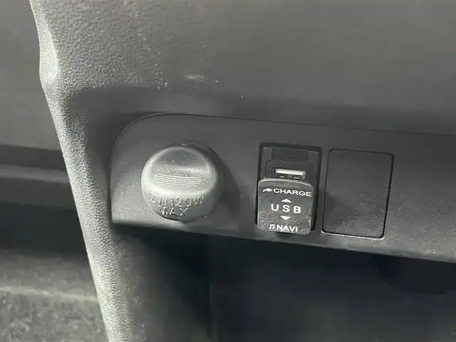 ダイハツ ムーヴ キャンバス X メイクアップ SA Ⅲ 埼玉県 2018(平30)年 11.7万km パールホワイトⅢ/スムースグレーマイカメタリック 2トーン (株)IDOMが運営する【じしゃロン鳩ヶ谷店】の自社ローン専用車両になりますこちらは現金またはオートローンご利用時の価格です。自社ローンご希望の方は別途その旨お申付け下さい/登録時122182km/両側スライドドア/純正SDナビ（NMZK-W68D）/  AM/FM/CD/DVD/MSV(SD)/BT/フルセグTV/バックカメラ/ETC/スマートアシスト3/　衝突回避支援ブレーキ機能/　車線逸脱警報機能/　誤発信抑制機能/　先行車発進お知らせ機能/　オートハイビーム/プッシュスタート/スマートキーx2/LEDヘッドライト/　オートライト/フォグランプ/後席ロールサンシェード/電動格納ミラー/ドアバイザー/純正フロアマット/取扱説明書