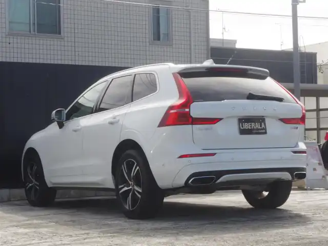 ボルボ ＸＣ６０ D4 AWD Rデザイン 岩手県 2018(平30)年 3.5万km クリスタルホワイトP インテリセーフ /LKA/BLIS/CTA/ACC/純正ナビ/フルセグTV/全方位カメラ/パノラマSR/ハーフレザー /パワーシート /シートヒーター /LEDライト/Pバックドア