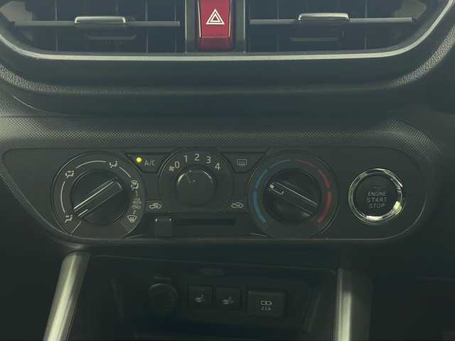トヨタ ライズ XS 秋田県 2021(令3)年 2.7万km ブラックマイカメタリック ４WD/純正ナビ /バックカメラ  /ワンオーナー /トヨタセーフティンス  /横滑り防止装置　/コーナーセンサー/衝突被害軽減システム/ドライブレコーダー /前席シートヒーター　/LEDヘッドライト　/スマートキー　/スペアキー有り/エンジンスターター /プッシュスタート /アイドリングストップ/ウィンカーミラー /ドアバイザー/ライトレベライザー /ステアリングスイッチ/電格ミラー