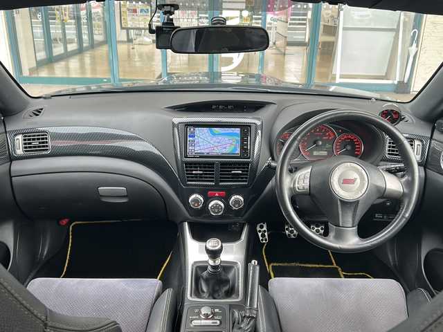スバル インプレッサ ＷＲＸ STi 愛知県 2008(平20)年 13万km オブシディアンブラックパール STAレカロシート/社外アルミホイール(ホットスタッフクロススピード)/STAエアロ(フロント、リア)/STAブースター/ブースターメーター/STAステアリング/KENWOOD社外スピーカー/STAブレーキパッド/社外ナビ(Panasonic)DVD/TV/BT/フルセグTV/バックカメラ/ドライブレコーダー(フロント)/革巻きステアリング/ハーフレザーシート/ドアバイザー/社外フロアマット/ミラーウィンカー/電格ミラー/4WD/プッシュスタート/ETC/SI-DRIVE/マルチモードDCCD/VDC/スマートキー/スペアキー/取扱説明書/保証書/記録簿