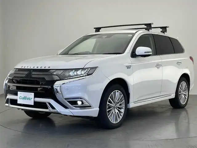 三菱 アウトランダー ＰＨＥＶ G プラスパッケージ 愛知県 2020(令2)年 2.2万km シルキーホワイト 純正8型ディスプレイオーディオ/全方位カメラ/禁煙車/ETC/ハーフレザーシート/シートヒーター/ミラー型ドライブレコーダー/ステアリングヒーター/追従式クルーズコントロール/衝突軽減ブレーキ/パドルシフト/LEDライト