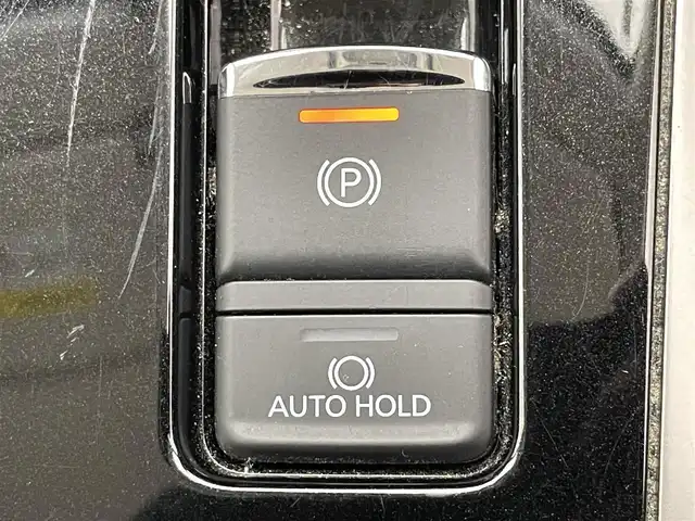 三菱 アウトランダー ＰＨＥＶ G プラスパッケージ 愛知県 2020(令2)年 2.2万km シルキーホワイト 純正8型ディスプレイオーディオ/全方位カメラ/禁煙車/ETC/ハーフレザーシート/シートヒーター/ミラー型ドライブレコーダー/ステアリングヒーター/追従式クルーズコントロール/衝突軽減ブレーキ/パドルシフト/LEDライト