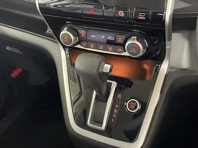 日産 セレナ ハイウェイスターVセレクションⅡ 福岡県 2019(平31)年 5.5万km ブリリアントホワイトパール 純正7型ナビ　/社外フリップ　/アラウンドビューモニター　/クルーズコントロール　/PCS　/LKA　/両側パワースライド　/自動駐車システム　/コーナーセンサー　/ハンズフリースライドドア　/LEDヘッドライト