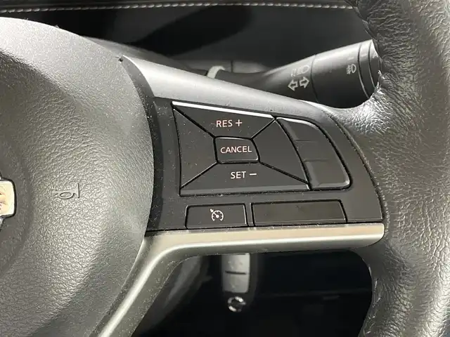 日産 セレナ ハイウェイスターVセレクションⅡ 福岡県 2019(平31)年 5.5万km ブリリアントホワイトパール 純正7型ナビ　/社外フリップ　/アラウンドビューモニター　/クルーズコントロール　/PCS　/LKA　/両側パワースライド　/自動駐車システム　/コーナーセンサー　/ハンズフリースライドドア　/LEDヘッドライト