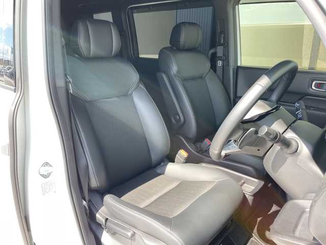 ホンダ ステップワゴン スパーダ eHEV 愛知県 2024(令6)年 2.1万km プラチナホワイトパール 純正11.4型ナビ/無限フロントグリル/フリップダウンモニター/全方位カメラ/両側パワースライドドア/レーダークルーズコントロール/シートヒーター/バックカメラ/電動リアゲート/コーナーセンサー/純正アルミホイール/ブラインドスポットモニター/パドルシフト/LEDヘッドライト/インテリジェントミラー/リアオートエアコン/オートマチックハイビーム/ドライブレコーダー/ETC/衝突軽減システム/フルセグ/CD DVD/Bluetooth/ステアリングスイッチ/スマートキー/プッシュスタート