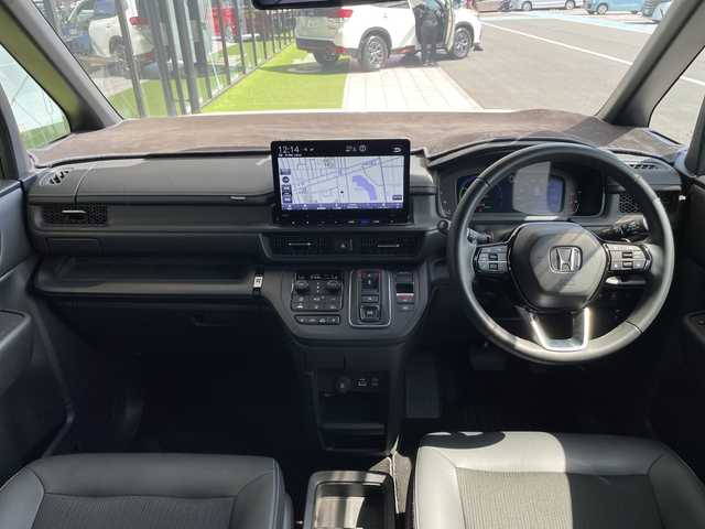 ホンダ ステップワゴン スパーダ eHEV 愛知県 2024(令6)年 2.1万km プラチナホワイトパール 純正11.4型ナビ/無限フロントグリル/フリップダウンモニター/全方位カメラ/両側パワースライドドア/レーダークルーズコントロール/シートヒーター/バックカメラ/電動リアゲート/コーナーセンサー/純正アルミホイール/ブラインドスポットモニター/パドルシフト/LEDヘッドライト/インテリジェントミラー/リアオートエアコン/オートマチックハイビーム/ドライブレコーダー/ETC/衝突軽減システム/フルセグ/CD DVD/Bluetooth/ステアリングスイッチ/スマートキー/プッシュスタート
