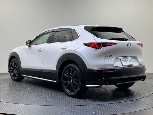 マツダ ＣＸ－３０ XD ブラックトーンエディション 愛媛県 2023(令5)年 1.3万km スノーフレイクホワイトパールマイカ ８．８型ナビ/フルセグ／Ｂｌｕｅｔｏｏｔｈ／ＵＳＢ/全方位カメラ/衝突軽減ブレーキ/レーダークルーズコントロール/ＥＴＣ/前後ドライブレコーダー/パワーバックドア/Ｄ席パワーシート/DN席シートヒーター/純正エアロ/ブラインドスポットモニター/前後コーナーセンサー/オートマチックハイビーム/LEDヘッドライト