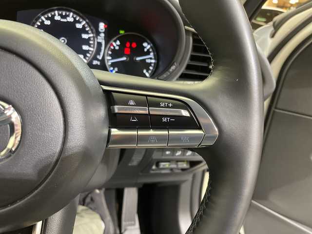 マツダ ＣＸ－３０ XD ブラックトーンエディション 愛媛県 2023(令5)年 1.3万km スノーフレイクホワイトパールマイカ ８．８型ナビ/フルセグ／Ｂｌｕｅｔｏｏｔｈ／ＵＳＢ/全方位カメラ/衝突軽減ブレーキ/レーダークルーズコントロール/ＥＴＣ/前後ドライブレコーダー/パワーバックドア/Ｄ席パワーシート/DN席シートヒーター/純正エアロ/ブラインドスポットモニター/前後コーナーセンサー/オートマチックハイビーム/LEDヘッドライト