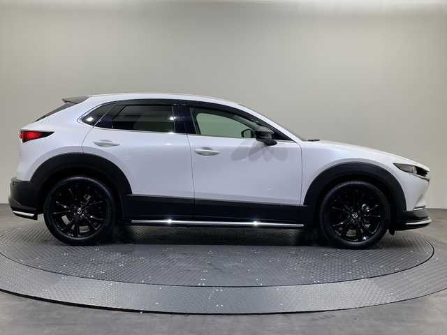 マツダ ＣＸ－３０ XD ブラックトーンエディション 愛媛県 2023(令5)年 1.3万km スノーフレイクホワイトパールマイカ ８．８型ナビ/フルセグ／Ｂｌｕｅｔｏｏｔｈ／ＵＳＢ/全方位カメラ/衝突軽減ブレーキ/レーダークルーズコントロール/ＥＴＣ/前後ドライブレコーダー/パワーバックドア/Ｄ席パワーシート/DN席シートヒーター/純正エアロ/ブラインドスポットモニター/前後コーナーセンサー/オートマチックハイビーム/LEDヘッドライト