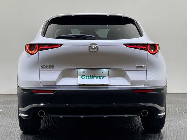 マツダ ＣＸ－３０ XD ブラックトーンエディション 愛媛県 2023(令5)年 1.3万km スノーフレイクホワイトパールマイカ ８．８型ナビ/フルセグ／Ｂｌｕｅｔｏｏｔｈ／ＵＳＢ/全方位カメラ/衝突軽減ブレーキ/レーダークルーズコントロール/ＥＴＣ/前後ドライブレコーダー/パワーバックドア/Ｄ席パワーシート/DN席シートヒーター/純正エアロ/ブラインドスポットモニター/前後コーナーセンサー/オートマチックハイビーム/LEDヘッドライト