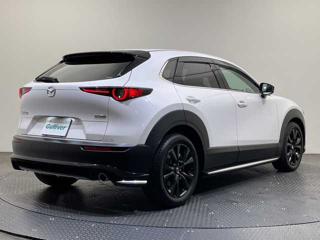 マツダ ＣＸ－３０ XD ブラックトーンエディション 愛媛県 2023(令5)年 1.3万km スノーフレイクホワイトパールマイカ ８．８型ナビ/フルセグ／Ｂｌｕｅｔｏｏｔｈ／ＵＳＢ/全方位カメラ/衝突軽減ブレーキ/レーダークルーズコントロール/ＥＴＣ/前後ドライブレコーダー/パワーバックドア/Ｄ席パワーシート/DN席シートヒーター/純正エアロ/ブラインドスポットモニター/前後コーナーセンサー/オートマチックハイビーム/LEDヘッドライト