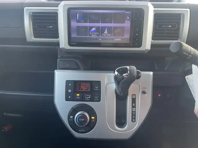 ダイハツ ウェイク X ファインセレクション SA 沖縄県 2016(平28)年 4.4万km ブルーメタリック (株)IDOMが運営する【じしゃロンコザ店】の自社ローン専用車両になりますこちらは現金またはオートローンご利用時の価格です。自社ローンご希望の方は別途その旨お申付け下さい/純正ナビ/フルセグTV　/Bluetooth接続　/CD/DVD再生 /バックカメラ　/片側パワースライドドア　/衝突被害軽減ブレーキ　/アイドリングストップ　/プッシュスタート　/スマートキー　/オートライト