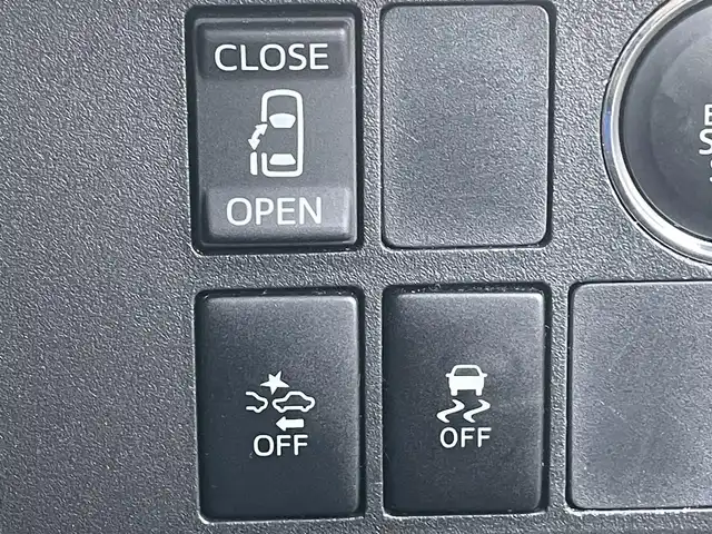 ダイハツ ウェイク X ファインセレクション SA 沖縄県 2016(平28)年 4.4万km ブルーメタリック (株)IDOMが運営する【じしゃロンコザ店】の自社ローン専用車両になりますこちらは現金またはオートローンご利用時の価格です。自社ローンご希望の方は別途その旨お申付け下さい/純正ナビ/フルセグTV　/Bluetooth接続　/CD/DVD再生 /バックカメラ　/片側パワースライドドア　/衝突被害軽減ブレーキ　/アイドリングストップ　/プッシュスタート　/スマートキー　/オートライト