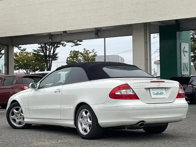 メルセデス・ベンツ ＣＬＫ３５０ カブリオレ 宮城県 2007(平19)年 3.6万km カルサイトホワイト /左ハンドル//電動オープンルーフ//黒革シート//パワーシート/ポジションメモリー//シートヒーター//クルーズコントロール//社外HDDナビ//CD/HDD/FM/AM/BT/フルセグテレビ//バックカメラ//ETC//HID//保証書/取扱説明書//リモコンキー